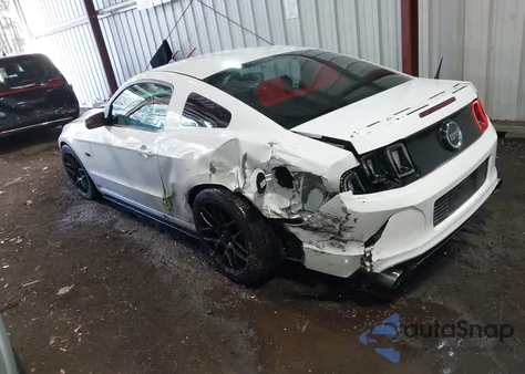 2014 Ford Mustang Gt z USA, uszkodzony, nr VIN 1ZVBP8CF2E5268476